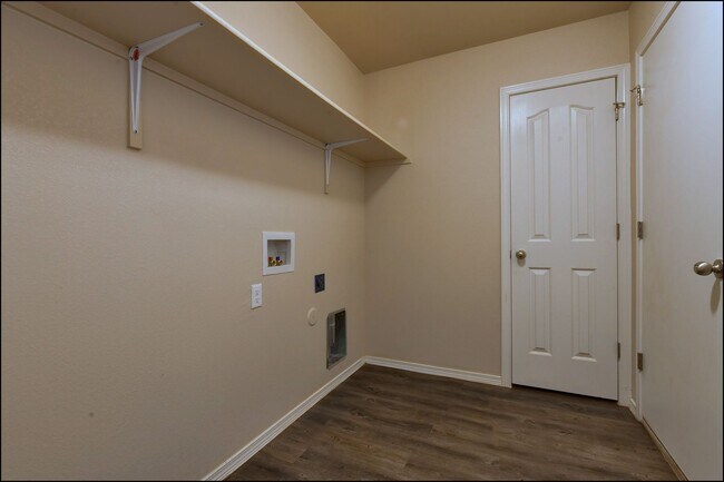 Building Photo - Coming Soon!