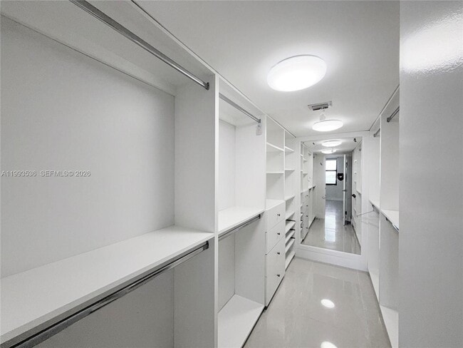 Building Photo - 2333 Brickell Ave