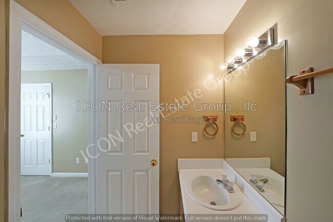 Building Photo - 27 Timber Ridge Dr
