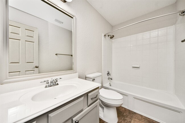 Building Photo - 26131 Travis Brook Dr