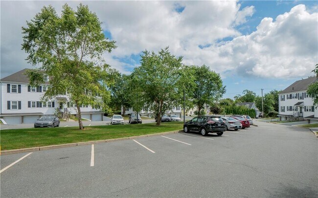 Building Photo - 184 N Fenner Ave