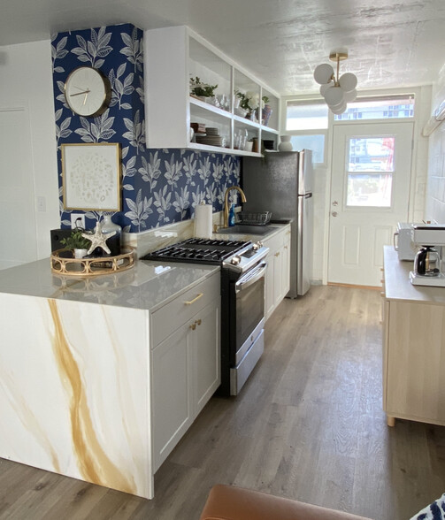 unit 5 kitchen - 445 Kaiolu St