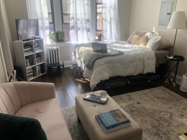 Building Photo - 66 Queensberry St