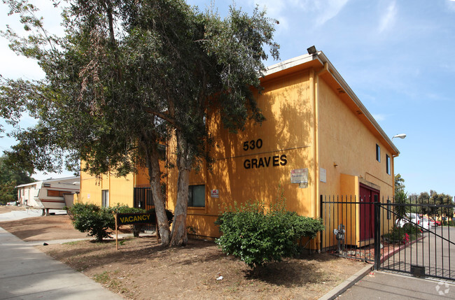 Primary Photo - Graves Avenue Apartments