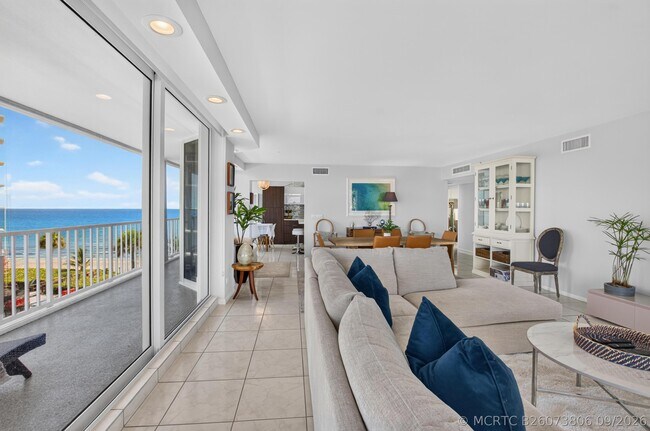 Building Photo - 3211 S Ocean Blvd