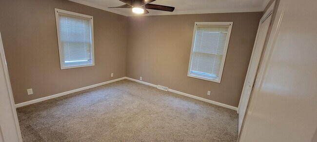 Building Photo - 269 Hohman Ave