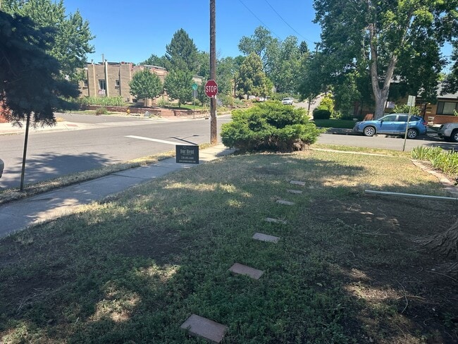 Building Photo - Fantastic 4 Bed 2 Bath 2 living rooms - Available 4/10/26