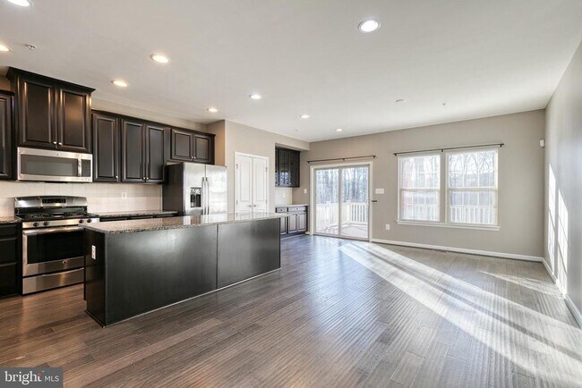 Building Photo - 7635 Telamon Wy