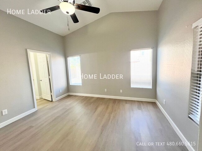 Building Photo - 1242 E Bradstock Way