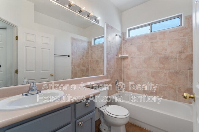 Building Photo - 3730 N Bay Horse Loop