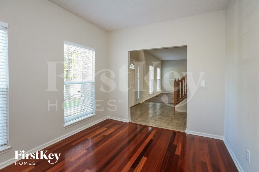 Building Photo - 6367 Waterstone Dr