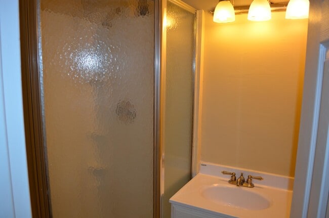 Building Photo - 3812 El Cerrito Pl