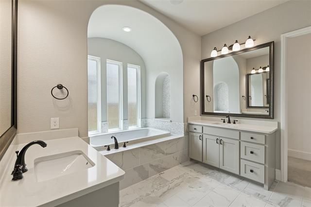 Building Photo - 4200 Porosa Ln