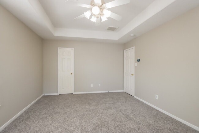Building Photo - 12327 Landsdown Ridge Way