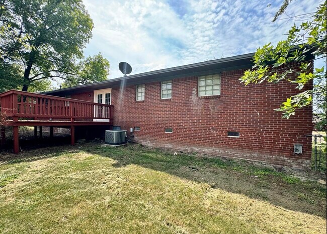 Back ft. deck - 202 N Thomas St