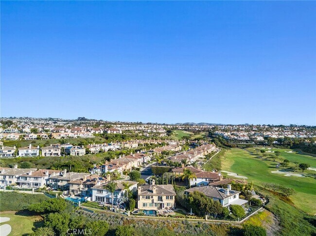 Building Photo - 15 Vista Cielo