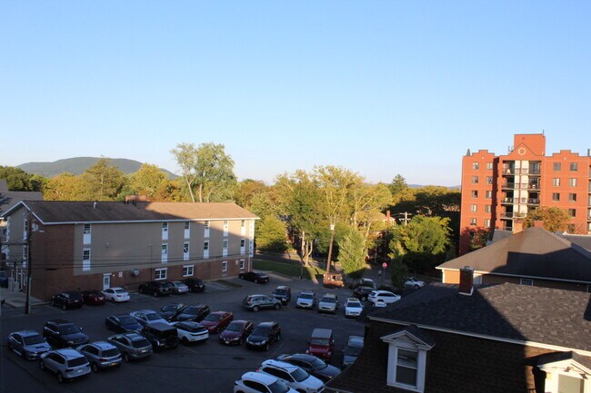 Building Photo - 200 Highland Ave