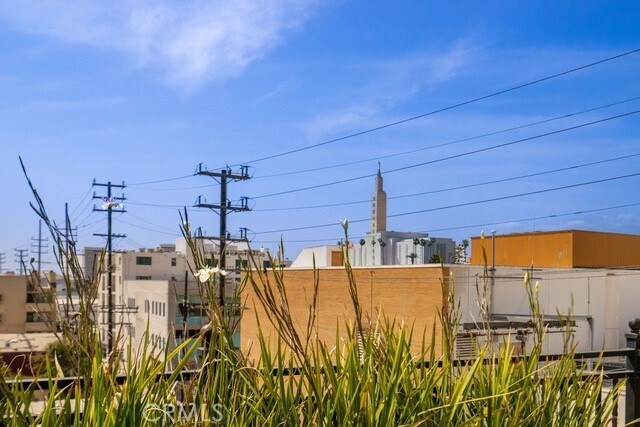 Building Photo - 1817 Prosser Ave