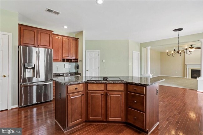 Building Photo - 319 Morlyn Dr