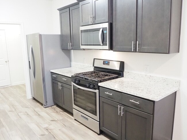 Building Photo - 13832 Musselshell Dr