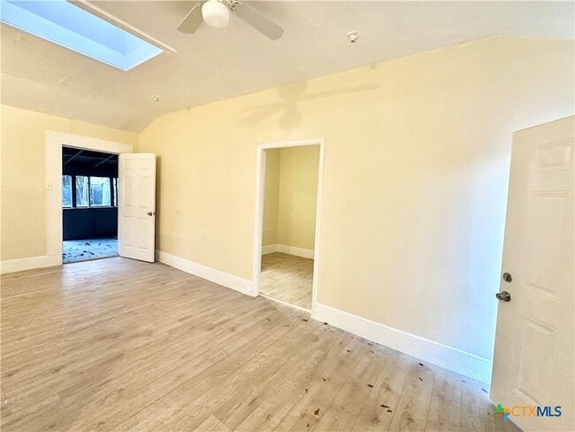 Building Photo - 104 E Fowler Ave