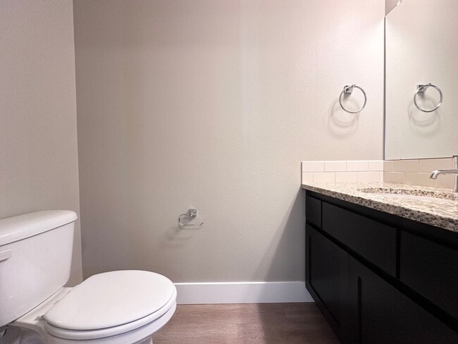 Building Photo - LUXURY TOWNHOUSE; 2 CAR GARAGE, BONUS ROOM...