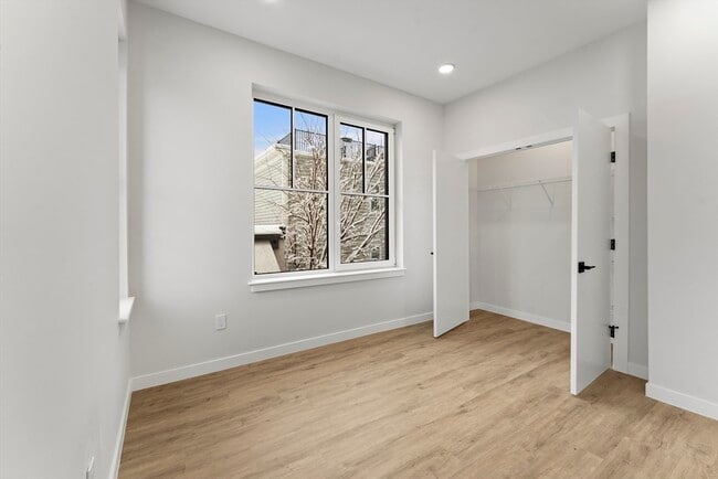 Building Photo - 24-28 Mt Pleasant St