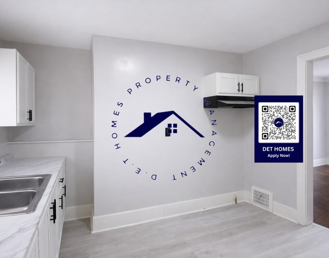 Building Photo - 14941 Robson St