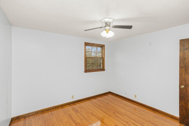 Building Photo - 2909 Cherry Hills Dr