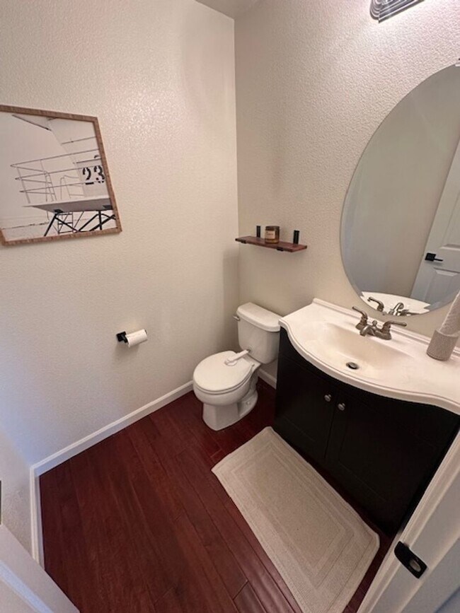 Building Photo - Brentwood 4 bd/2.5 bath with Speakeasy Room behind 2 car garage! Incredible backyard patio, outdo...