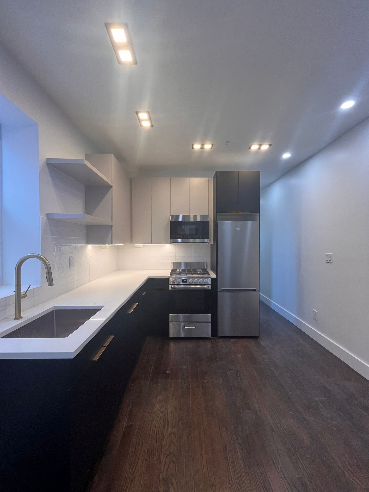 Building Photo - 276 Hoboken Ave