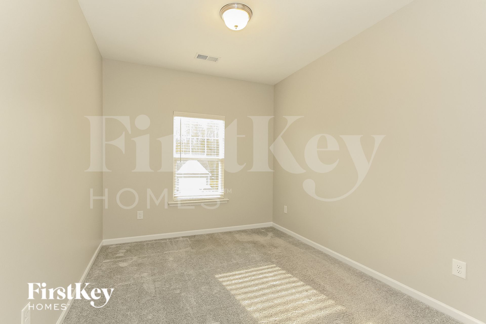 Building Photo - 100 Bristleback Ct