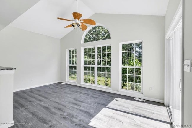 Building Photo - 413 Virginia Ave