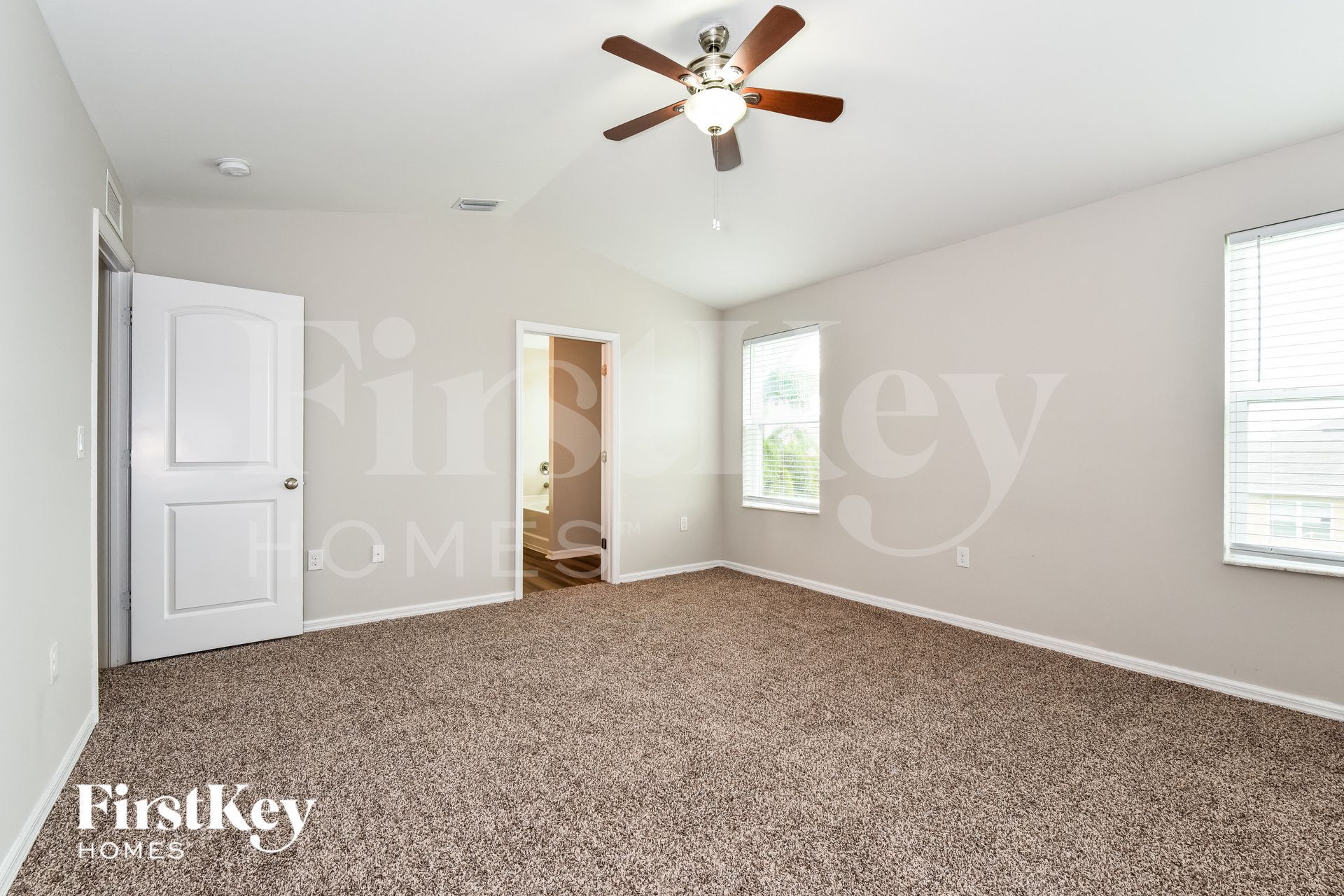 Building Photo - 1414 SW 11th St