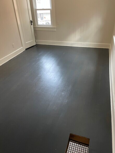 Building Photo - 29 Kent Rd