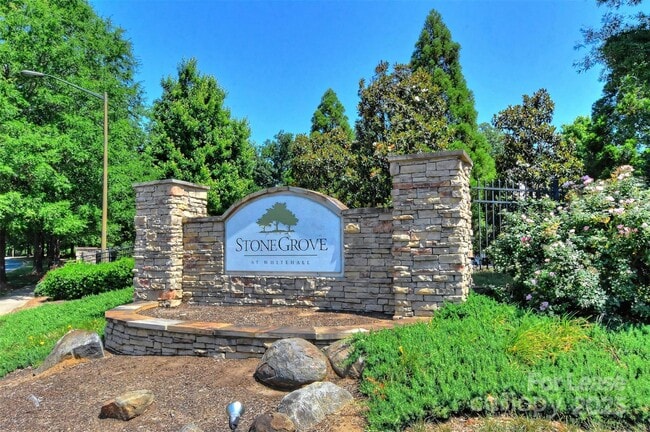Building Photo - 7718 Sweet Fern Way