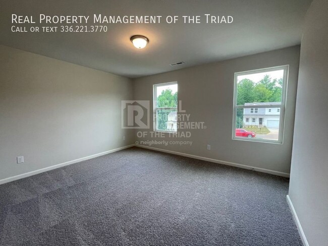 Building Photo - 6395 Century Ln