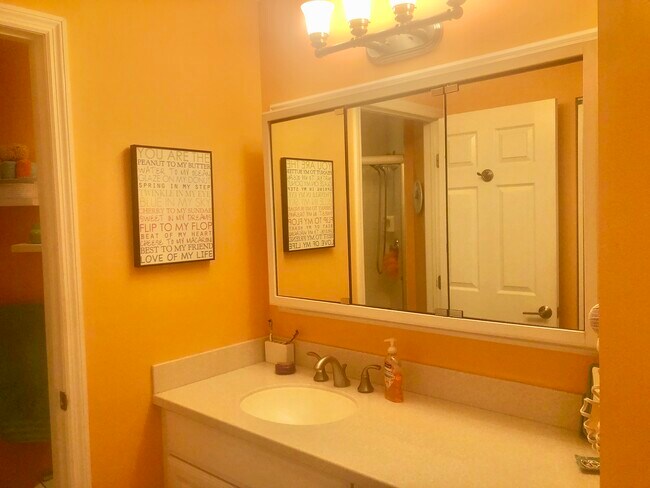 Building Photo - 4330 Pinebrook Cir