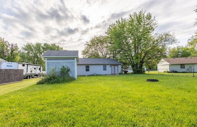 Building Photo - 5510 Old Mill Ct