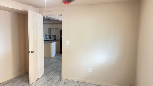 Building Photo - 6714 N 54th Ave