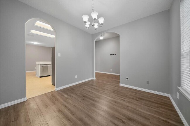 Building Photo - 22028 Knights Cove Dr