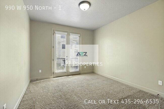 Building Photo - 990 W 950 N
