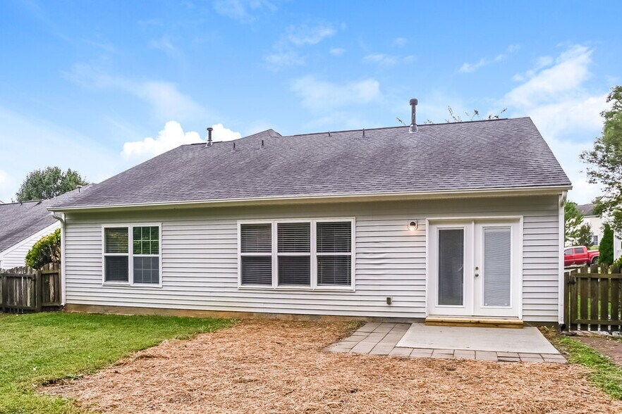 Building Photo - 1011 Tiger Eye Ave