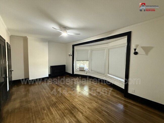 Building Photo - 1155 N 21st St