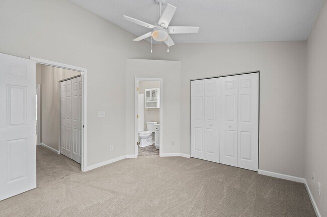 Building Photo - 3574 Evergreen Way