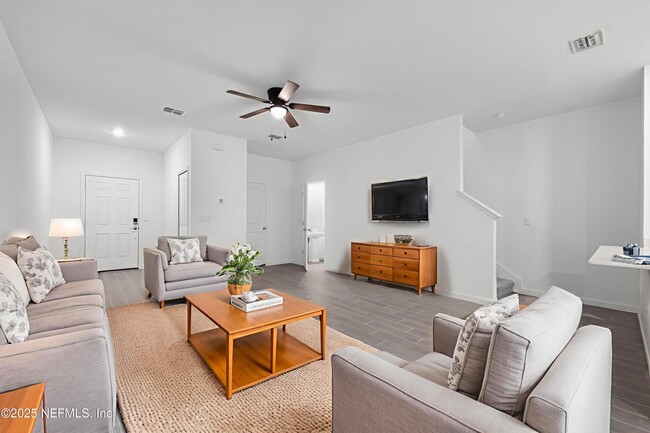 Building Photo - 1708 Garden Grove Ct