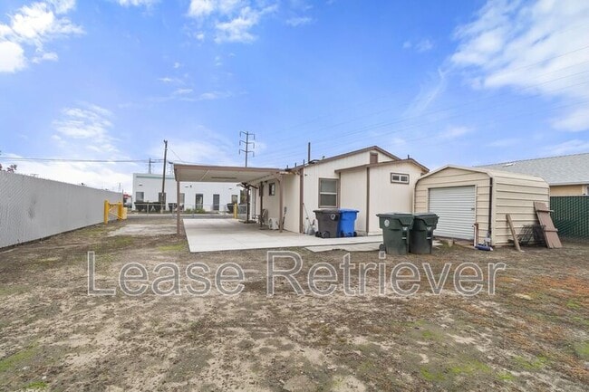 Building Photo - 135 Pacific Rd