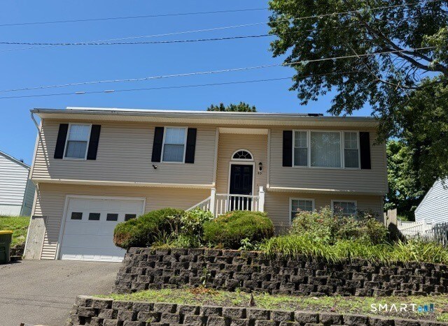 Building Photo - 83 Essex Ave