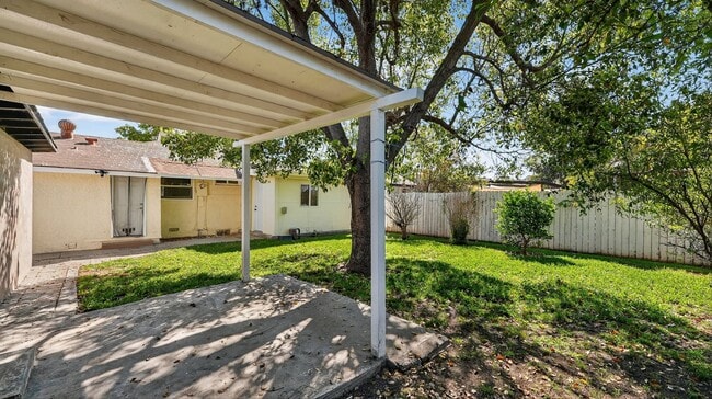 Building Photo - 3 Bedroom Home for Rent – Prime Norwalk Location