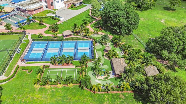 Building Photo - 154 Upminster G